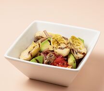 Салат с авокадо и артишоками