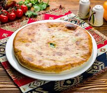 Пирог с картофелем, мясом и зеленью