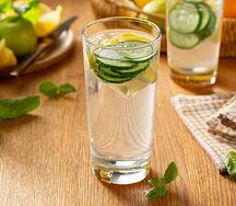 Огуречная вода с лимоном
