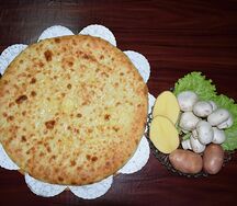 Осетинский пирог с картофелем и грибами