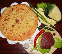 Осетинский пирог с говядиной и сыром