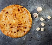 Осетинский пирог с сыром и грибами