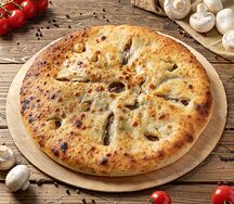 Осетинский пирог с мясом, грибами и помидорами