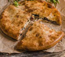 Пирог с сыром и зеленью