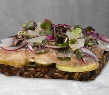 Селедочка с картофелем