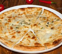 Хачапури с сыром и зеленью