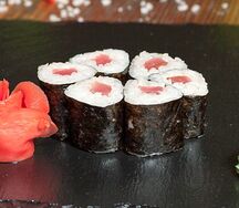 Ролл с тунцом