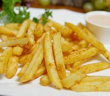 Картофель фри с соусом