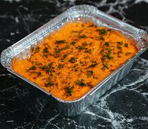 Сладкий рис с креветками и лососем