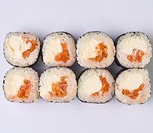Ролл с лососем и сливочным сыром