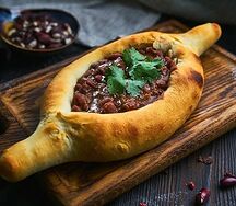Хачапури по-аджарски лобиани