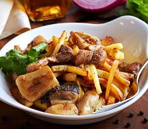 Картофель, жаренный с белыми грибами