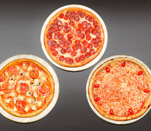 Три пиццы