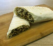 Шаурма куриная с сыром и грибами в лаваше