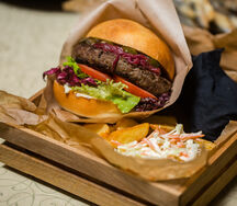 Бургер с мраморной говядиной