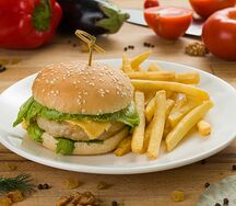 Бургер с картофельными ростисами