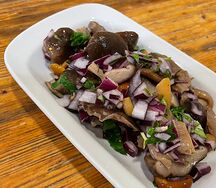 Грибы маринованные