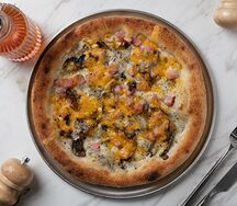 Копченая грудинка с грибами