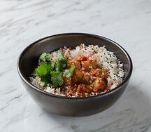 Курица с тайским карри и рисом