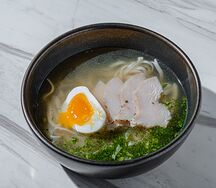 Куриный бульон с лапшой