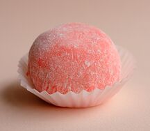 Моти с клубникой
