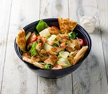 Салат Цезарь с курицей