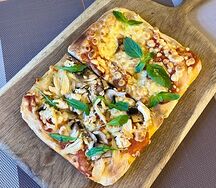 Комбо-пицца Курица с грибами и Маргарита
