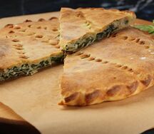 Хачапури с сыром и шпинатом