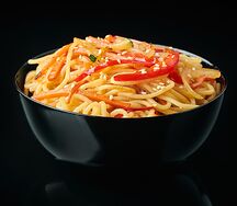 Лапша яичная с овощами