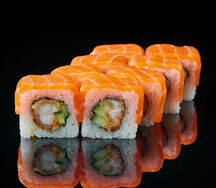 Ролл Сяке темпура маки