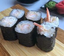 Ролл с креветкой