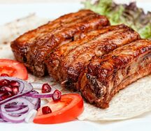 Шашлык из свиных ребрышек
