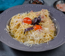 Паста А-ля карбонара с беконом