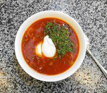 Солянка мясная сборная, сметана