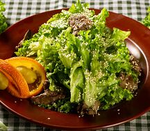 Тёплый салат с куриной печенью