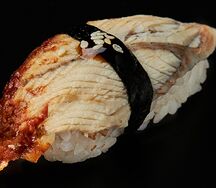 Суши с угрем