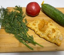 Чебурек с говядиной халяль