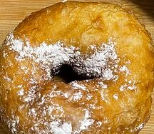 Пончики с сахарной пудрой