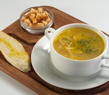 Куриный суп с лапшой