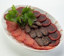 Ассорти из вяленого мяса