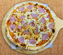 Пицца с прошутто