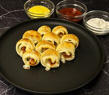 Рулетики с пепперони и сыром