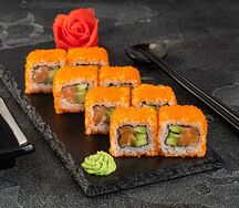 Ролл Калифорния с лососем