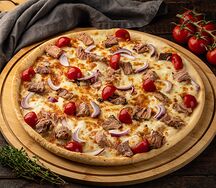 Пицца с тунцом