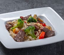 Вок с говядиной