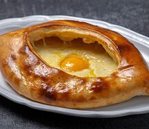 Хачапури по-аджарски