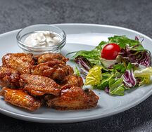 Куриные крылья в соусе рэд девил