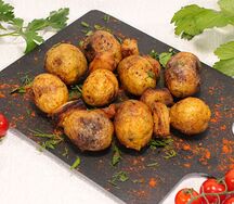 Картофель черри с салом