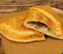 Кальцоне с фаршем