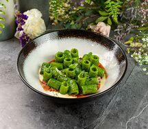 Ригатони с мясным рагу из cвинoй шеи